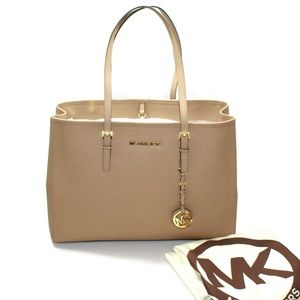 Michael kors jet set purse in tan